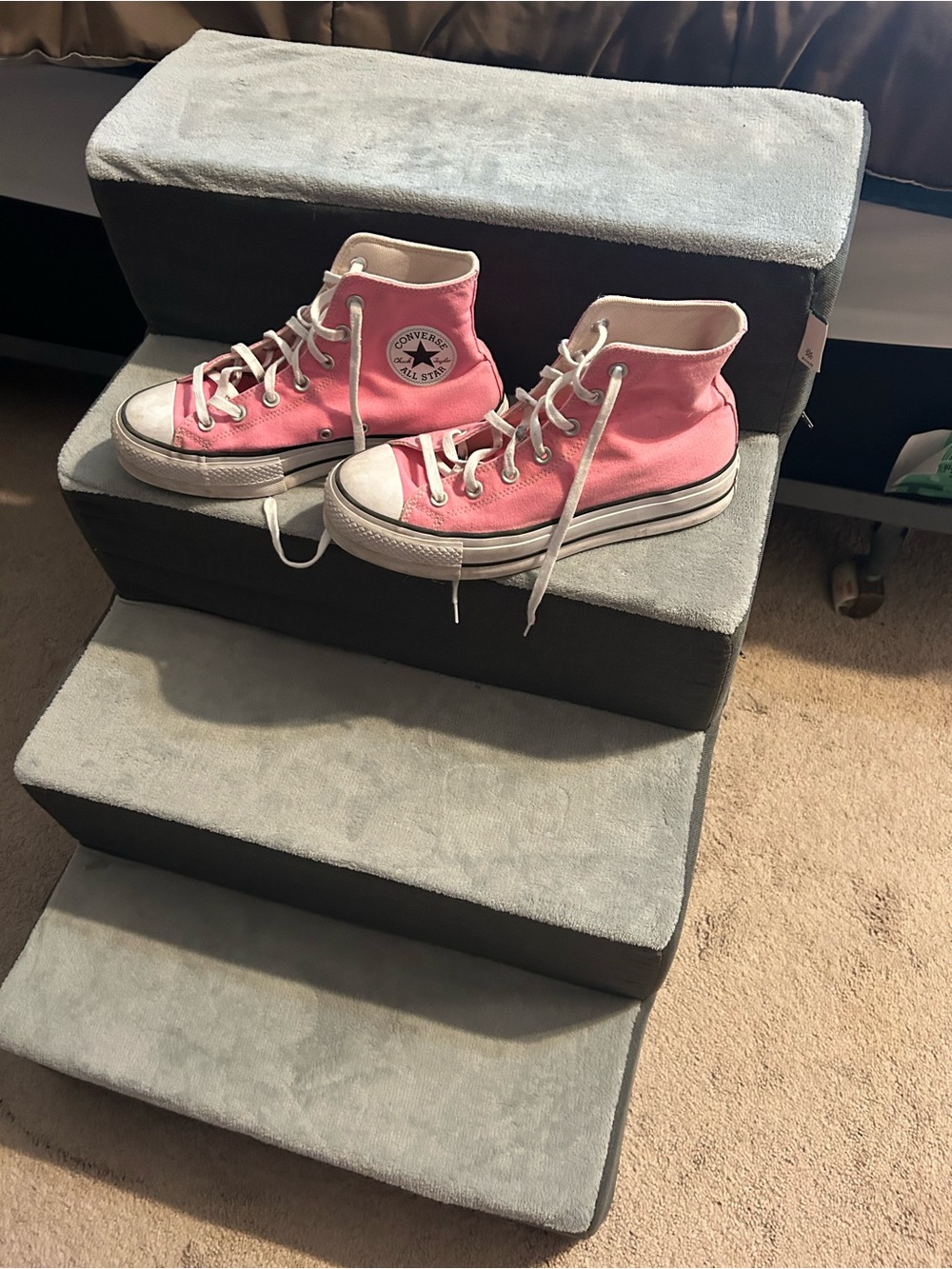 Converse High Top Sneakers in Pink Canvas - Women’s size 9 - Picture 2 of 7